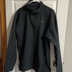 Mens’s Columbia soft shell jacket, Large Tall